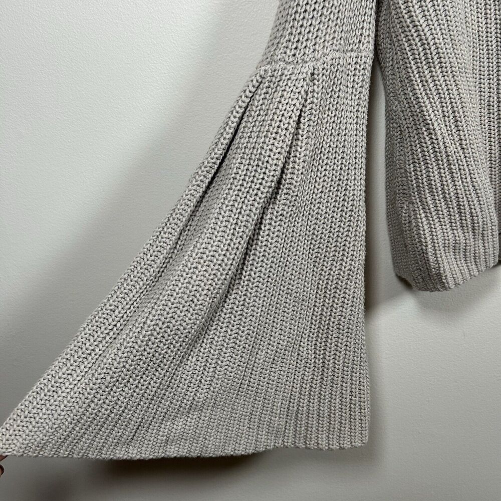 Free People Sweater Womens Size Medium Damsel Bell Sleeve Cropped Gray Oversized - Picture 3 of 9